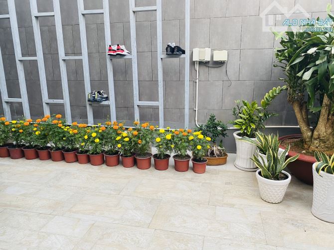 24 TỶ - bán GẤP căn biệt thự ,cạnh uỷ ban Q9 CỦ cách xa lộ hà nội 100m,hiệp phú .thủ đức. - 2