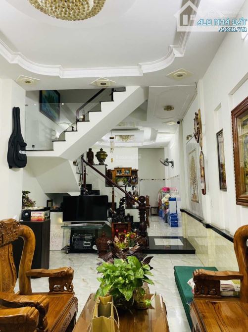 Nhà Phố 4 tầng Mới liền đường Huỳnh Thị Hai - DTS : 240m2 giá chỉ 6,5 tỷ - 2