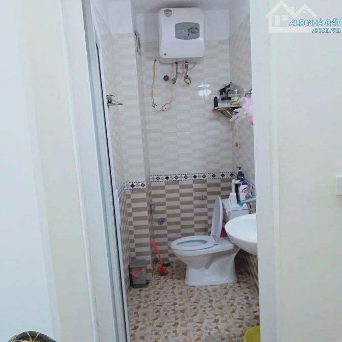 Cho thuê nhà nguyên căn Vĩnh Hưng 4 tầng 3 ngủ khép kín - 2