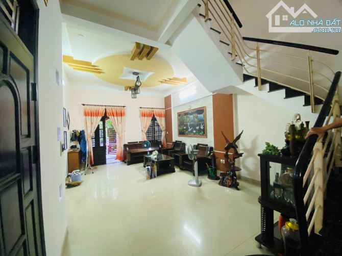 NHÀ MẶT TIỀN LÔ GÓC KHUÊ MỸ ĐÔNG 3 - 90M2 - 3 TẦNG - ĐƯỜNG 7,5M - SÁT BIỂN MỸ KHÊ - 12 TỶ - 5