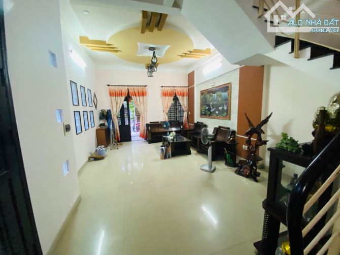 NHÀ MẶT TIỀN LÔ GÓC KHUÊ MỸ ĐÔNG 3 - 90M2 - 3 TẦNG - ĐƯỜNG 7,5M - SÁT BIỂN MỸ KHÊ - 12 TỶ - 6