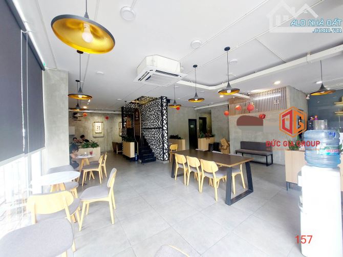 Biệt thự góc 2 mặt tiền siêu VIP khu dân cư D2D; sổ hồng 1 trệt 4 lầu ngang 10m giá 32 tỷ - 7
