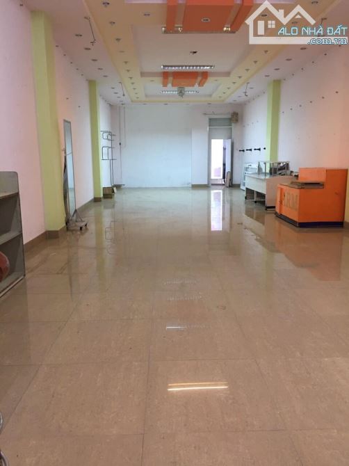 Bán Nhà 3 mê Mặt Tiền Tăng Bạt Hổ P. Lê Lợi khu HOT Quy Nhơn , 132m2 , Giá 21 Tỷ xx