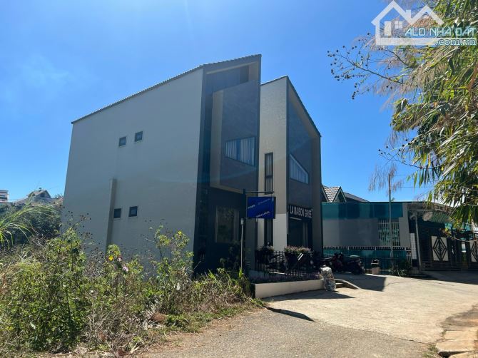 LÔ ĐẤT VIEW ĐẸP 650M2 ĐƯỜNG Ô TÔ LỘ GIỚI 8M - 1
