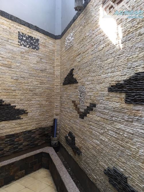 Bán Nhà 3 mê Mặt Tiền Tăng Bạt Hổ P. Lê Lợi khu HOT Quy Nhơn , 132m2 , Giá 21 Tỷ xx - 2