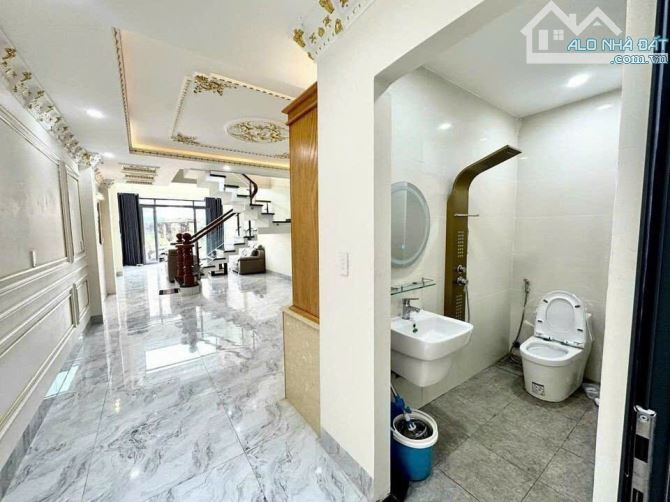 Cần bán nhà 1 trệt 2 lầu, p Long Bình Tân, Biên Hòa. 90m2 shr thổ cư chỉ 4,6 tỷ - 4