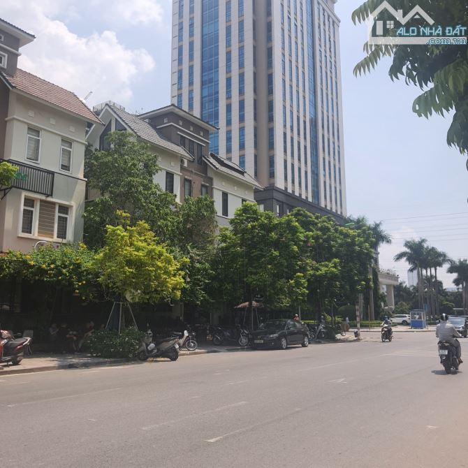 Cho thuê nhà Roman Plaza, Đường Tố Hữu. Dt 91m2 MT 5m, 5 tầng, nhà đẹp, 2 mặt tiền,