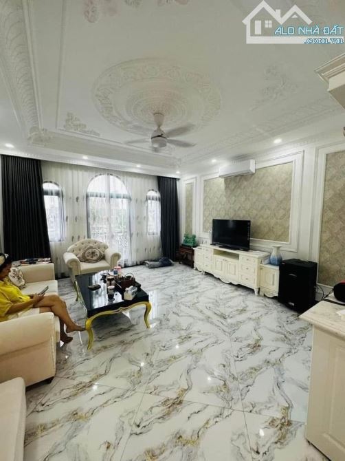 Bán Nhà Nguyễn Văn Cừ, Long Biên 58m2, 6T, giá 13,8 tỷ (Gara ô tô, thang máy) - 2