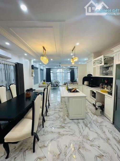 Bán Nhà Nguyễn Văn Cừ, Long Biên 58m2, 6T, giá 13,8 tỷ (Gara ô tô, thang máy) - 4