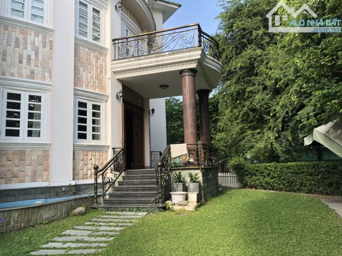 Bán đất biệt thự, 26x44m, giá bán 55 tỷ - cho DT: 1.200m2, tách ra được 5 lô biệt thự mini