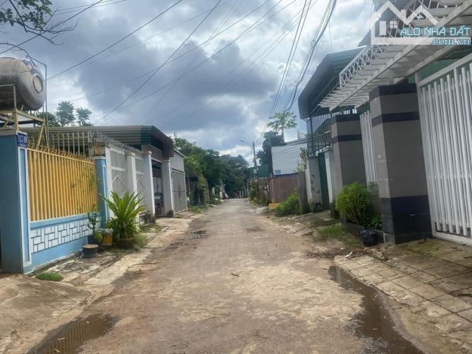 Bán đất hẻm 117  Ama Khê DT  ( 5mx 23m   ) thổ cư 100m2 giá bán 2,5 tỷ!