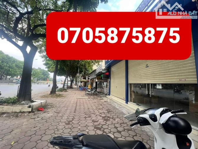 CỰC PHẨM MẶT PHỐ GIẢI PHÓNG  1 MẶT PHỐ 1 MẶT NGÕ ÔTÔ VỈA HÈ RỘNG 226m 3 tầng mt 8m chỉ 33 - 1