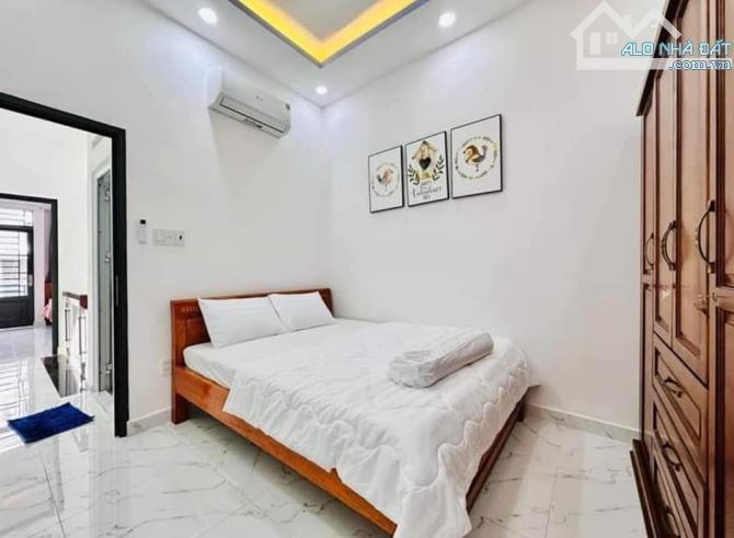 Bán nhà Q.Tân Bình hẻm 342 / Trịnh Đình Trọng, P.19 giá 4,3 tỷ/64,1m2 1 Hẻm 3,5m - 5