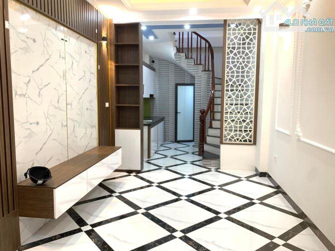 Hot! Hot! Bán nhà Mậu Lương Hà Đông Phân Lô Gần Ô Tô Kinh Doanh 45m2x5Tx2.75 tỷ