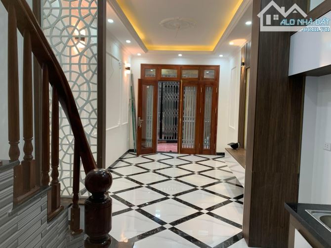 Hot! Hot! Bán nhà Mậu Lương Hà Đông Phân Lô Gần Ô Tô Kinh Doanh 45m2x5Tx2.75 tỷ - 1