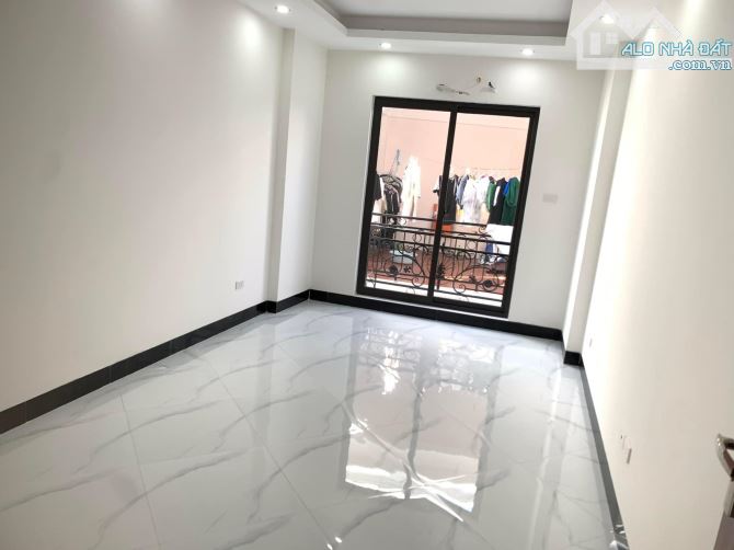 Hot! Hot! Bán nhà Mậu Lương Hà Đông Phân Lô Gần Ô Tô Kinh Doanh 45m2x5Tx2.75 tỷ - 2