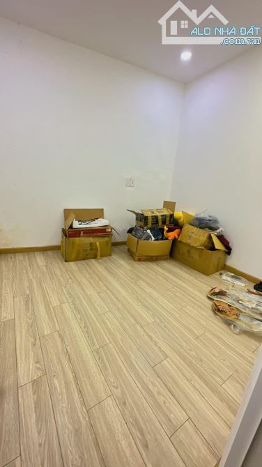 22m2 Hoàng Văn Thụ, công nhận đủ, không QH, không lộ giới, chỉ hơn 2 tỷ - 2