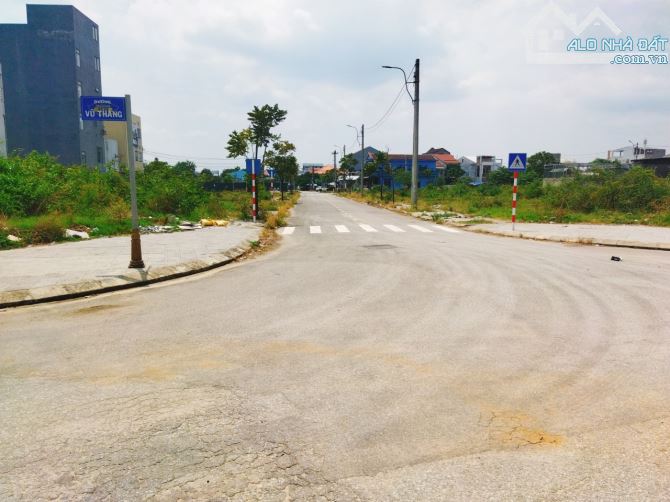 Bán 292m lô góc hai mặt tiền đường Vũ Thắng trục đường đôi 36m, phường Xuân Phú, tp Huế. - 3