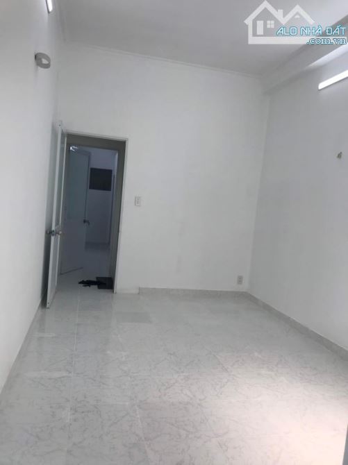 NHÀ ĐẸP- SỔ HỒNG RIÊNG - CẠNH LOTTE MART -NGUYỄN THỊ THẬP (3 x 10m)- 2 TẦNG BTCT-NHỈNH 2Ty - 4