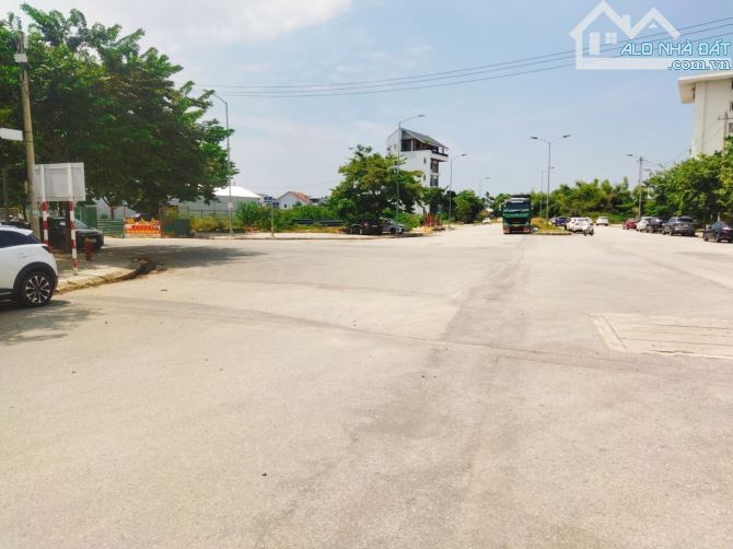 Bán 292m lô góc hai mặt tiền đường Vũ Thắng trục đường đôi 36m, phường Xuân Phú, tp Huế. - 7