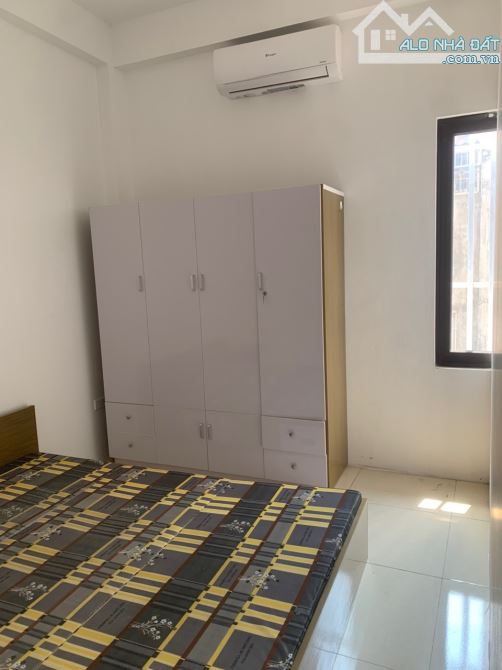Cho thuê căn hộ 2 ngủ đủ đồ tại Nguyễn Công Trứ, DT 70m2 - 1