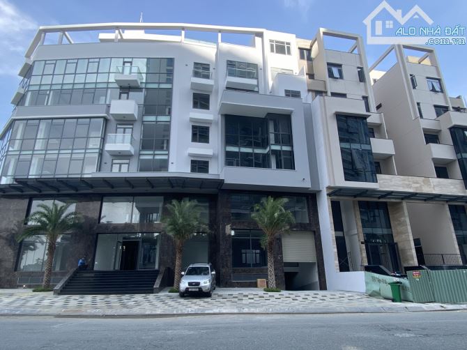 Cho thuê Tòa Nhà 1700m² sàn trống suốt  Trung Tâm  Quận_2 Hầm 7 tầng nổi - 2