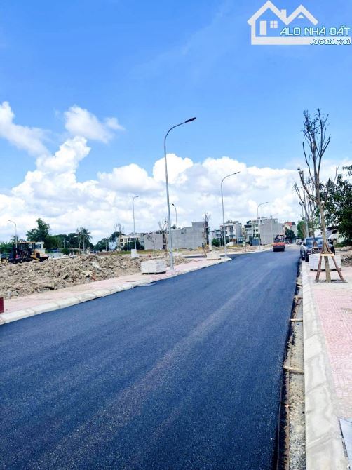 Bán 2 lô liền kề tại TĐC Kiến Thiết, Sở Dầu, cạnh chợ hoa quả - 108m2 - ngang 9m - 2