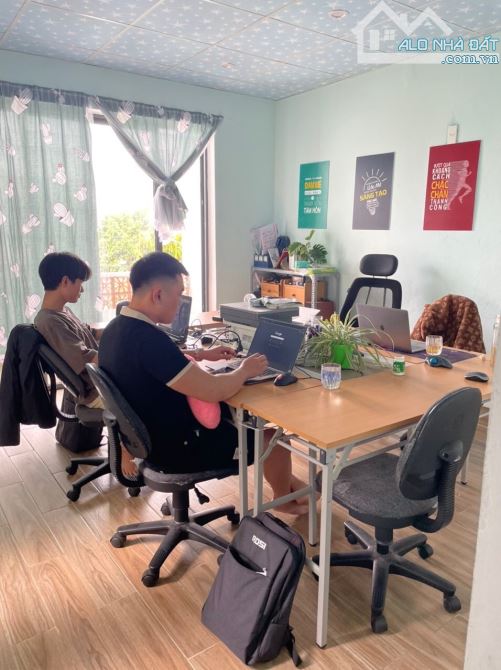 BÁN NHANH NHÀ 2 TẦNG ĐƯỜNG HUỲNH NGỌC HUỆ - 2