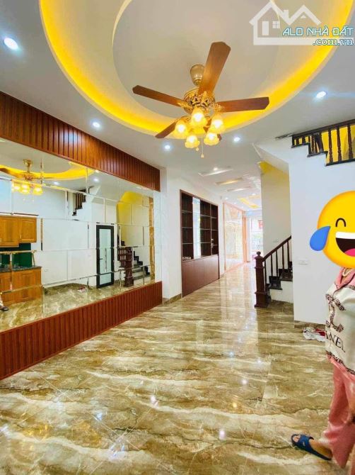 Bán nhà mặt phố Sở Thượng 7 tầng thang máy oto ngủ trong nhà - 3