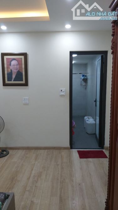 Cho thuê mặt phố Nguyễn Chánh 96m mt 6m 4 tầng thang máy, VP, ngân hàng - 5