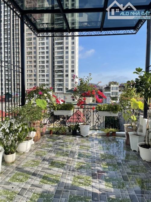 GIẢM 1 TỶ, BÁN NHÀ PHỐ NGUYỄN SƠN 72M x 5T THANG MÁY, FULL NỘI THẤT, GARA. 17.5 TỶ - 5