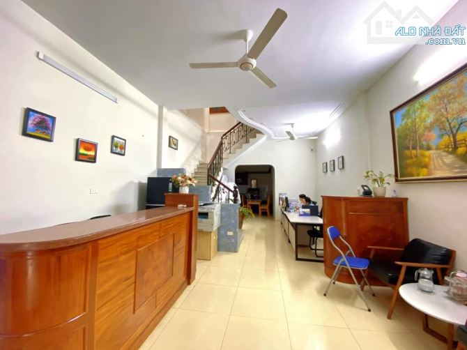 Bán Nhà Ngõ 61 Hoàng Cầu, Đống Đa, 75m2, 4 tầng, giá 24.5 Tỷ - 1