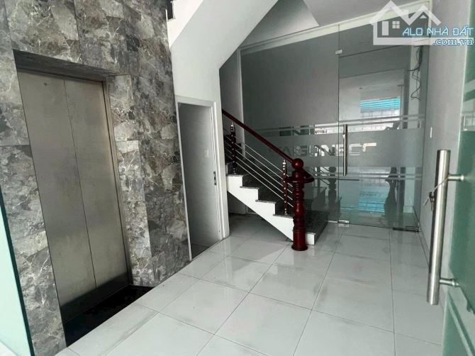 Chính chủ gửi bán nhà mặt tiền đường 442 p. Tăng Nhơn Phú A, Q9 ,tp . Thủ Đức .hcm -11.5tỷ - 3