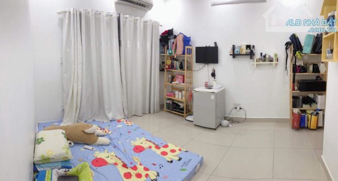 Cho Thuê Căn hộ Oriental Plaza ,2PN , 2WC , 78m2 , Nội Thất , Giá 10 triệu / tháng - 4