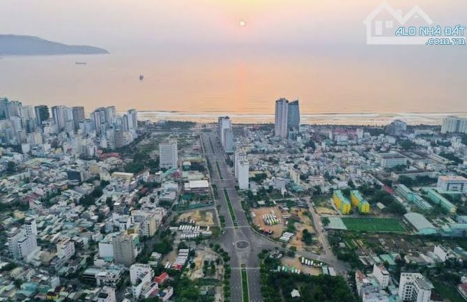 cho thuê khách sạn mặt tiền Võ Văn Kiệt 46 phòng  có nhà hàng, hồ bơi