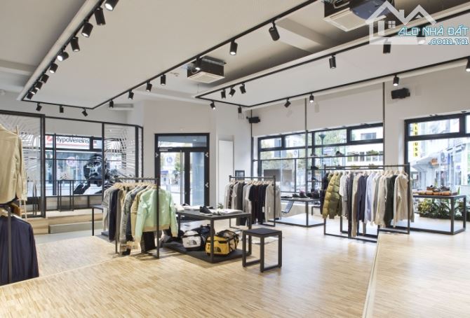 Cho Thuê Showroom Mới Xây Dựng Tại Đường Nguyễn Văn Linh - Long Biên