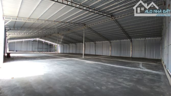 Cho thuê kho khu vực khu vành đai 3 Nguyễn Xiển, Triều Khúc . DT 100m2-220m2-342m2-413m2 - 2