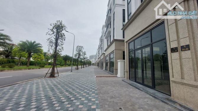 Nhà Siêu Đẹp phố Vũ Đức Thận, Vị trí VIP, Cực Đẹp, Nhìn Là Mê, Cạnh Vinhomes Harmony. - 2