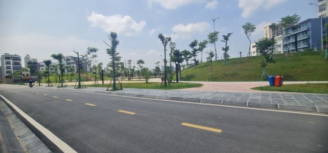 Đất Phân Lô Ngọc Thụy, Khu Dân Trí, Công Viên, Hồ Điều Hòa, Đường 17m cạnh nhà. - 2
