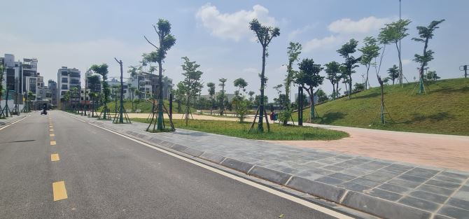 Đất Phân Lô Ngọc Thụy, Khu Dân Trí, Công Viên, Hồ Điều Hòa, Đường 17m cạnh nhà. - 3