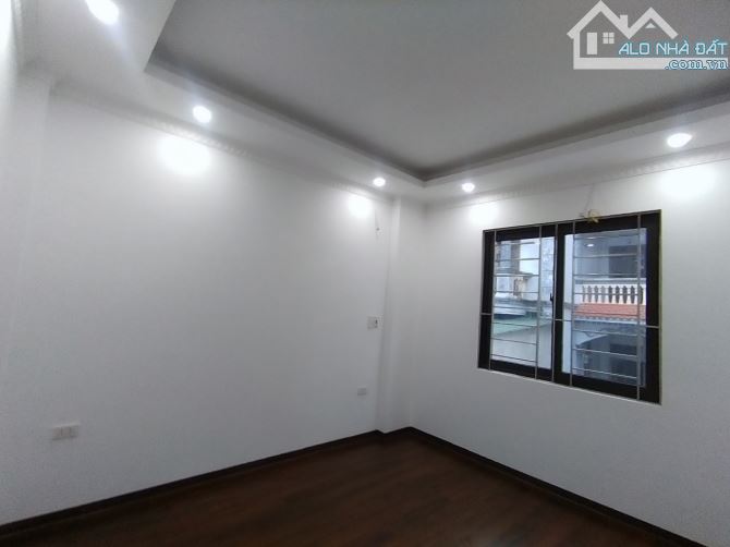 tôi cần tiền bán nhà phú lương , hà đông 43m gíá 3.8 tỷ ô tô đỗ chước cửa . - 3