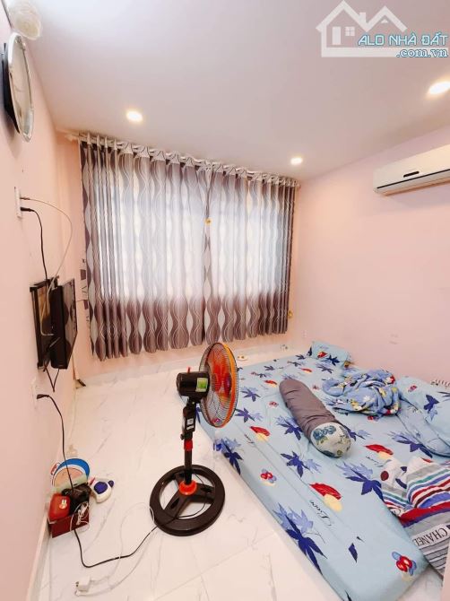 Căn Hộ Dịch Vụ 15 phòng DT116m2 ngang 8.5x13m Nguyễn Khoái Quận 4 nhỉnh 12 tỷ - 4