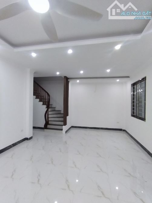 tôi cần tiền bán nhà phú lương , hà đông 43m gíá 3.8 tỷ ô tô đỗ chước cửa . - 4