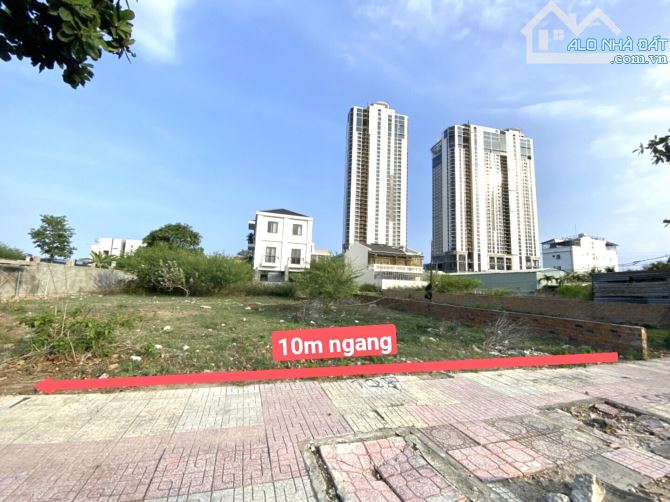 Bán đất mặt tiền Phạm Văn Đồng, Vĩnh Hoà diện tích lớn