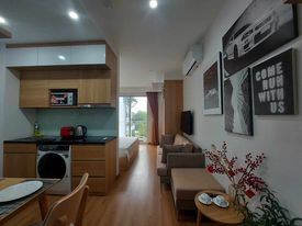 Bán tòa nhà 92m2,xây 8 tầng,đường Lac Long Quân,giá 16 tỷ