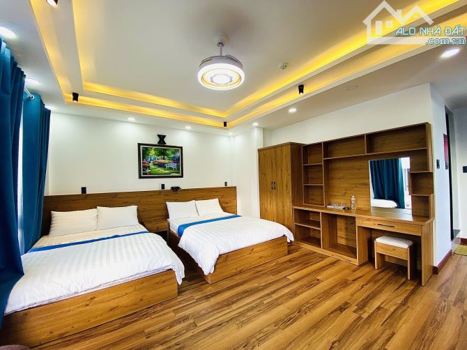 HẠ 8 TỶ BÁN GẤP KHÁCH SẠN 2 MẶT TIỀN NGAY TRUNG TÂM - 7TẦNG CHO THUÊ 70TR/THÁNG. GIÁ 18TỶ5 - 5