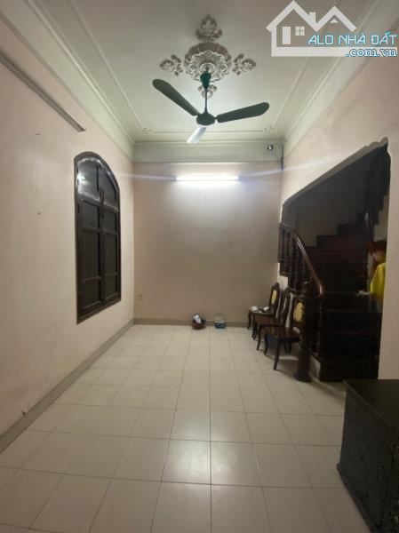 Nhà Trong Ngõ Tạ Quang Bửu, Lô Góc, Ôtô Vào Nhà, 15 Tỷ
