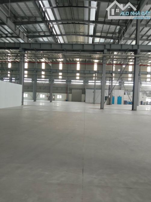 Cho Thuê Dãy Kho Xưởng 4000m2 và 5000m2 tại Bình Giang, Hải Dương. PC tự động đầy đủ