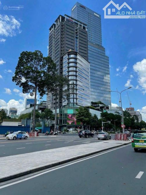 Cực Hiếm - Bán Building MT Phan Đình Phùng, PN - DT:15x30m, 10 Tầng, Đang HĐT: 12 Tỷ/Năm - 1