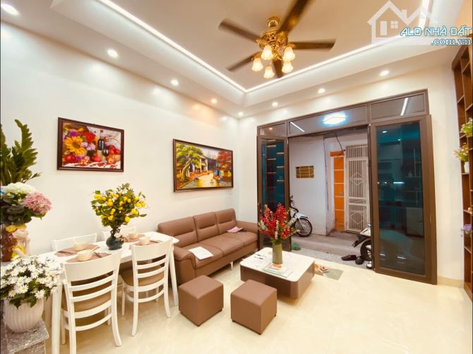 Bán nhà Trương Định – Giáp Nhị – Hoàng Mai , DT 34m2 x6T , Giá hơn 4 Tỷ , Ngõ thông , - 2